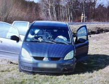 Dwie osoby ranne. Policja poszukuje sprawcy wypadku (FOTO)