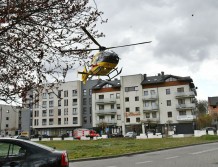 Wypadek podczas prac domowych. Śmigłowiec LPR lądował w centrum miasta