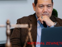 Jak szybko uzyskać pomoc prawną bez wychodzenia z domu?