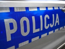Uciekała przed policjantami, skończyła na ogrodzeniu