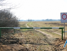 INTERWENCJA: Na czyste łęgi tylko pieszo lub rowerem (foto)