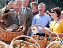 DŁUGOSIODŁO: Spotkanie na grzybach (foto)