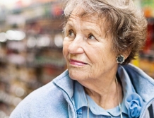 Specjalne godziny na zakupy dla seniorów w Tesco