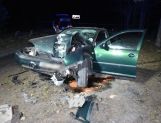 Kierowca pijany, bez prawa jazdy zatrzymał się na drzewie (FOTO) - Wydarzenia - zdjęcie 4