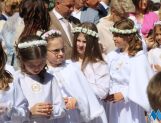 Pierwsza Komunia Święta w parafii św. Idziego (FOTO) - Wydarzenia - zdjęcie 18