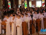 Pierwsza Komunia Święta w parafii św. Wojciecha (FOTO) - Wydarzenia - zdjęcie 13