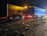 Zderzenie dwóch ciężarówek i osobówki na S8 (FOTO) - Wydarzenia - zdjęcie 1