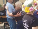 Radosna "Majówka z koszyczkiem" wyszkowskich seniorów (FOTO) - Wydarzenia - zdjęcie 1