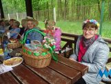 Radosna "Majówka z koszyczkiem" wyszkowskich seniorów (FOTO) - Wydarzenia - zdjęcie 2
