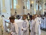 Pierwsza Komunia w parafii św. Rodziny (FOTO) - Od czytelników - zdjęcie 4