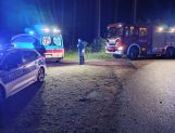 Na łuku auto wypadło z drogi (FOTO) - Wydarzenia - zdjęcie 2
